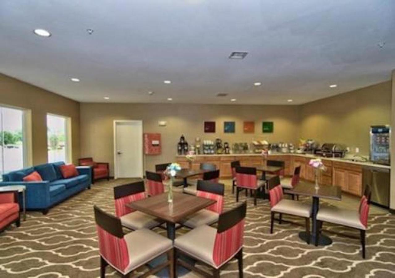 Comfort Inn Apalachin - Binghamton W Route 17 Екстер'єр фото